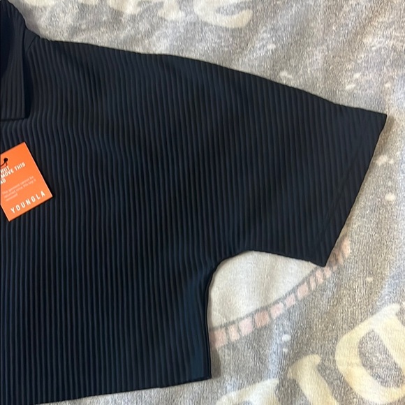 youngLA W444 ARIA PLEATED TOP - Picture 7 of 12